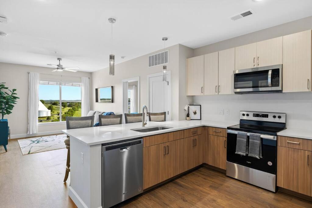 Beverly Hills Suite Penthouse The Gulch 내슈빌 외부 사진