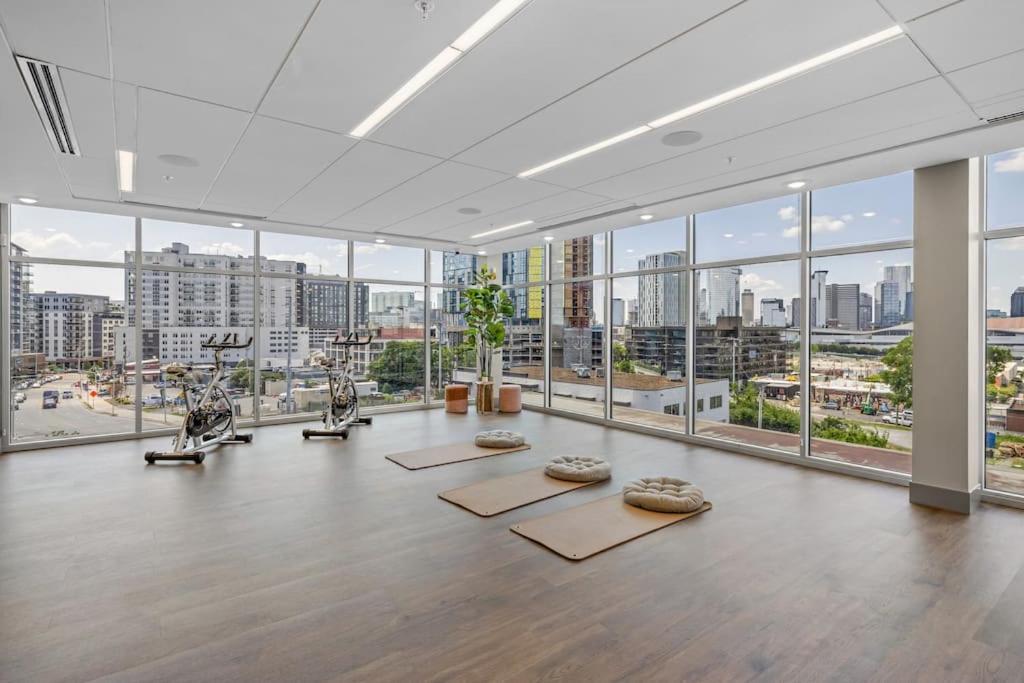 Beverly Hills Suite Penthouse The Gulch 내슈빌 외부 사진